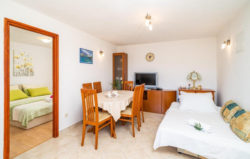 Apartment Harmony - With Free Parking Доли Экстерьер фото
